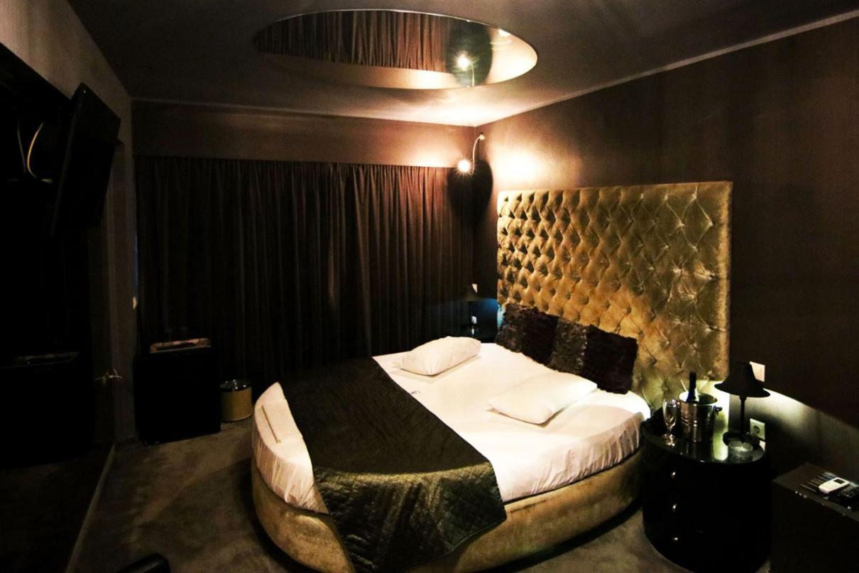 The Crystal Blue Hotel Atenas Exterior foto